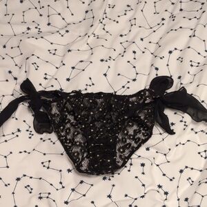 Urban Outfitters - Sparkle Black Lace Side Bows Brief - M